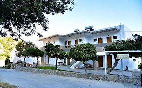 Idomeneas Apartments